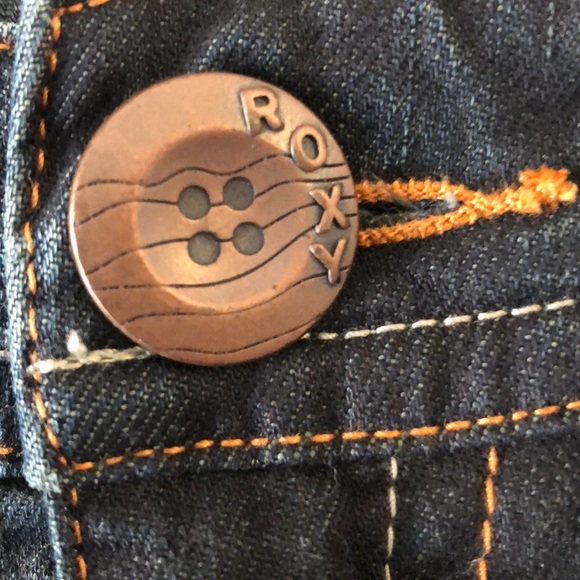 Roxy Jeans - Picture 3 of 8